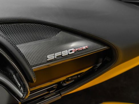 Used 2024 Ferrari SF90 Spider image 30