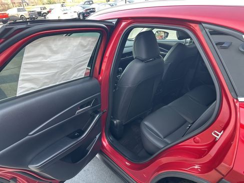 New 2025 MAZDA CX-30 AWD 2.5 S w/ Select Sport Pkg image 17
