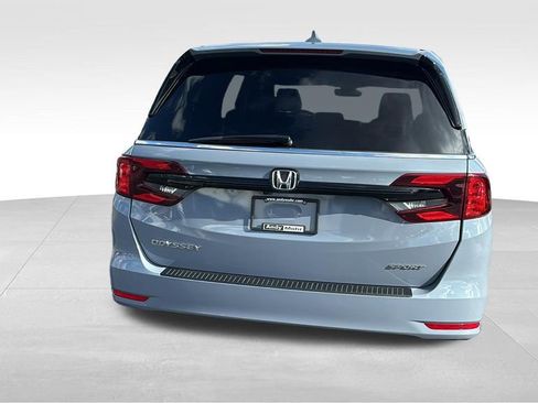 Used 2023 Honda Odyssey Sport image 6