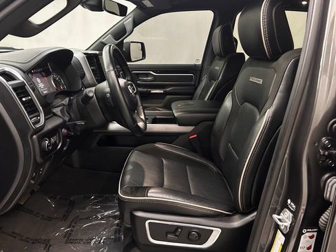 Used 2022 RAM 1500 Laramie AWD/4WD image 13