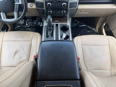 Used 2016 Ford F150 Lariat w/ Equipment Group 502A Luxury AWD/4WD image 6