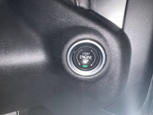 Used 2019 Chevrolet Silverado 1500 RST AWD/4WD image 30