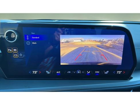 Certified 2025 Chevrolet Traverse LT image 19