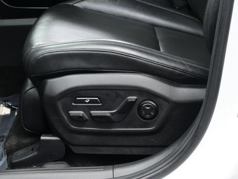 Used 2024 Hyundai Santa Fe Calligraphy AWD/4WD image 11