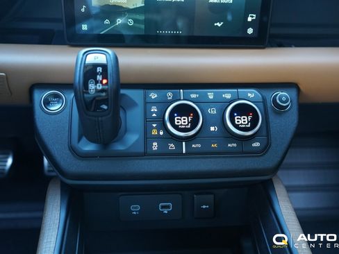Used 2021 Land Rover Defender 110 X image 28
