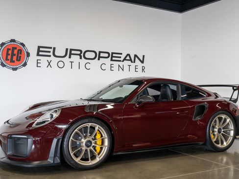 Used 2018 Porsche 911 GT2 RS RWD image 23