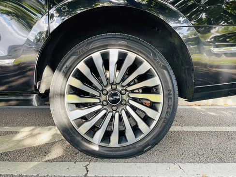 Used 2021 Lincoln Navigator L Reserve RWD image 18