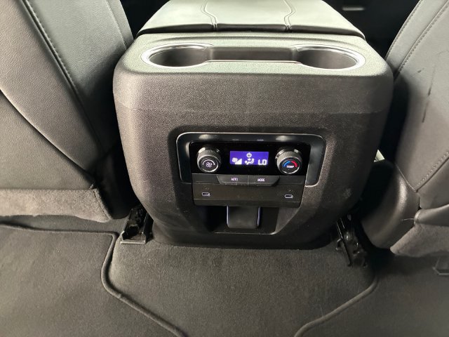 Used 2025 Chevrolet Tahoe LT AWD/4WD image 19
