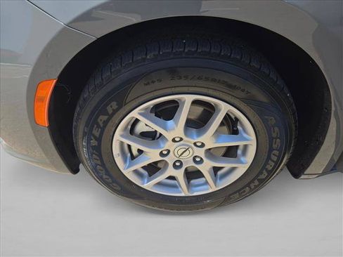 Used 2025 Chrysler Pacifica Select FWD image 23