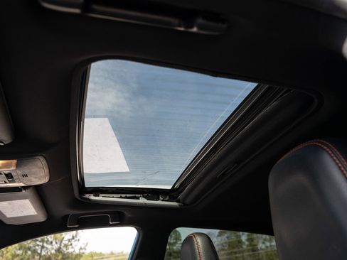 Used 2016 Toyota RAV4 SE image 16