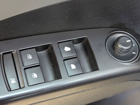 Used 2019 Chevrolet Sonic LT image 22