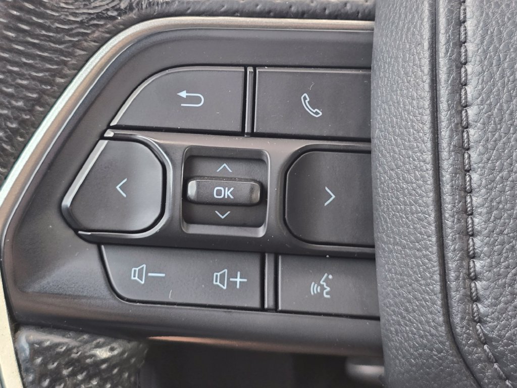 Certified 2024 Toyota Tacoma TRD Sport AWD/4WD image 37