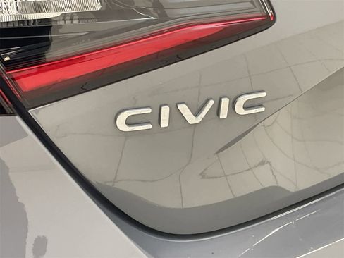 Used 2025 Honda Civic Sport image 21