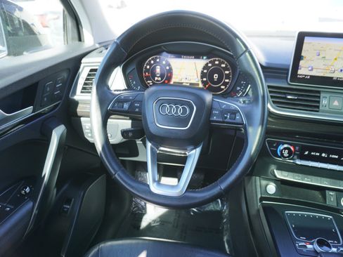 Used 2019 Audi Q5 2.0T Premium Plus w/ Premium Plus Package AWD/4WD image 15