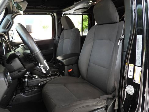 Used 2019 Jeep Wrangler Unlimited Sport S AWD/4WD image 51