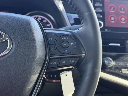 Used 2022 Toyota Camry SE image 22