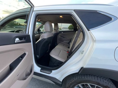 Used 2021 Hyundai Tucson Limited AWD/4WD image 11