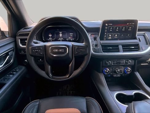 Used 2024 GMC Yukon AT4 w/ AT4 Premium Plus Package AWD/4WD image 5