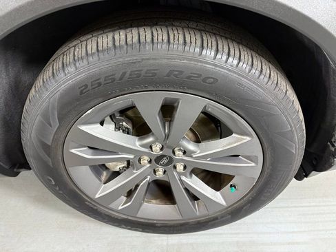 Used 2021 Ford Explorer XLT w/ Equipment Group 202A RWD image 10