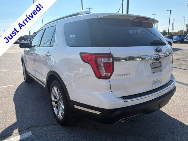 Used 2018 Ford Explorer Limited w/ Equipment Group 301A FWD image 5