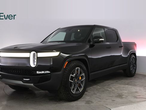 Used 2022 Rivian R1T Launch Edition image 2