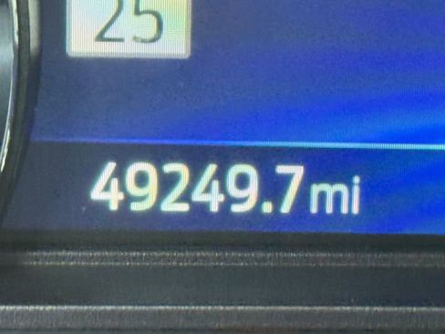 Used 2022 Ford Explorer XLT w/ Equipment Group 202A image 17