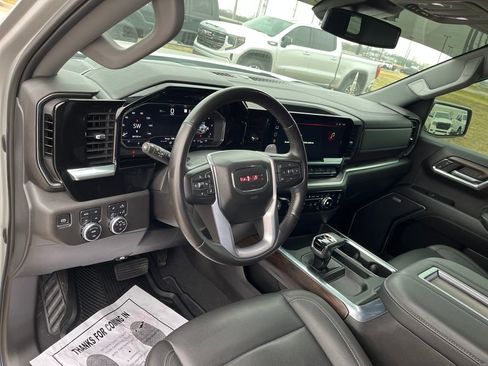 Used 2022 GMC Sierra 1500 SLT w/ SLT Convenience Package image 17