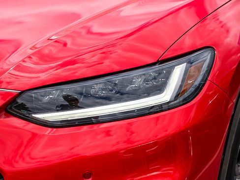Certified 2025 Honda HR-V EX-L image 22