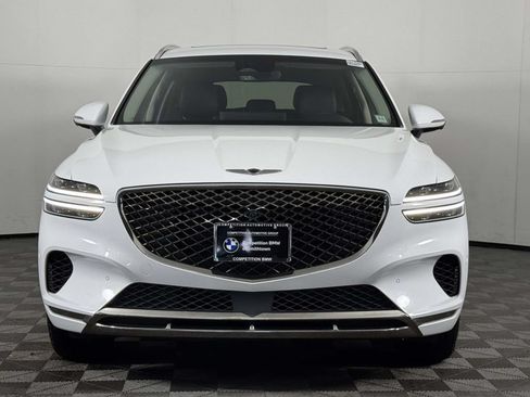 Used 2022 Genesis GV70 2.5T w/ Advanced Package AWD/4WD image 6