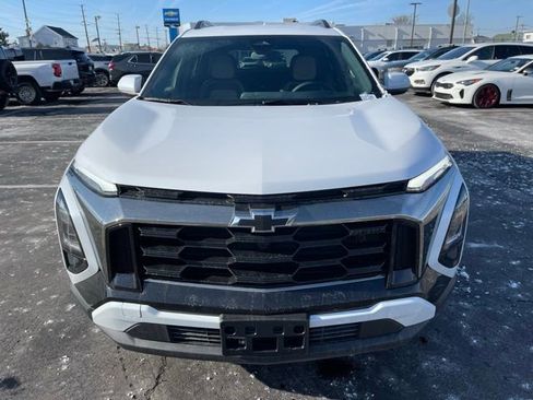 New 2026 Chevrolet Equinox ACTIV w/ Convenience Package III image 2