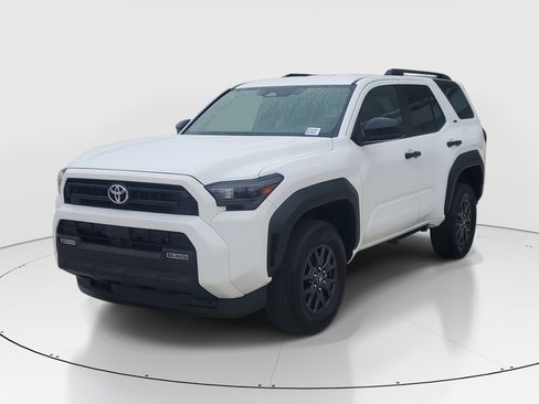 Used 2025 Toyota 4Runner SR5 image 5