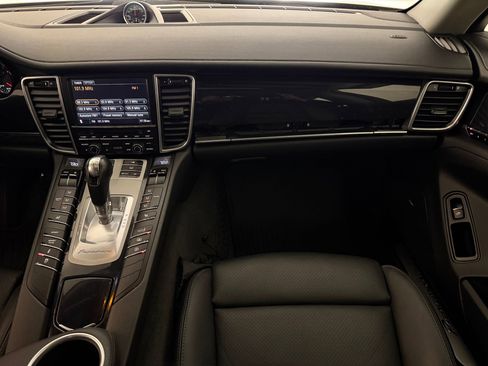 Used 2012 Porsche Panamera 4 image 30