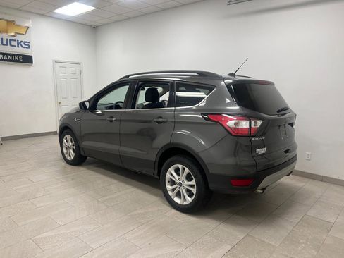 Used 2017 Ford Escape SE w/ Equipment Group 201A FWD image 7