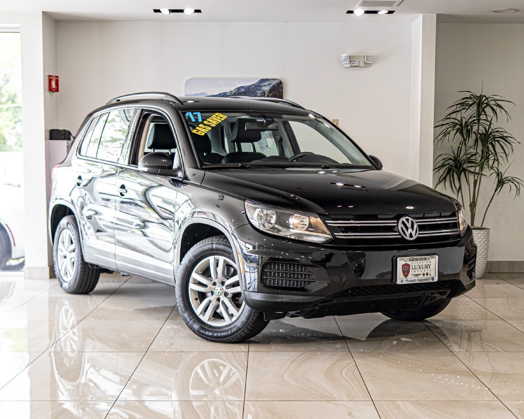 Used 2017 Volkswagen Tiguan S AWD/4WD image 5