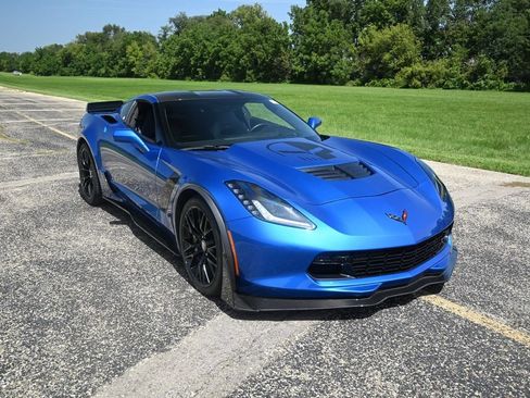 Used 2016 Chevrolet Corvette Z06 w/ 3LZ Preferred Equipment Group RWD image 6