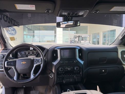 Used 2022 Chevrolet Silverado 2500 LTZ w/ LTZ Plus Package AWD/4WD image 14