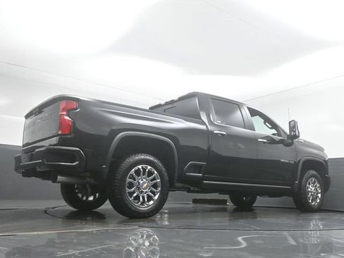 New 2026 Chevrolet Silverado 2500 LTZ w/ Z71 Chrome Sport Edition AWD/4WD image 4
