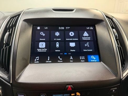 Used 2019 Ford Edge ST w/ Equipment Group 401A AWD/4WD image 19