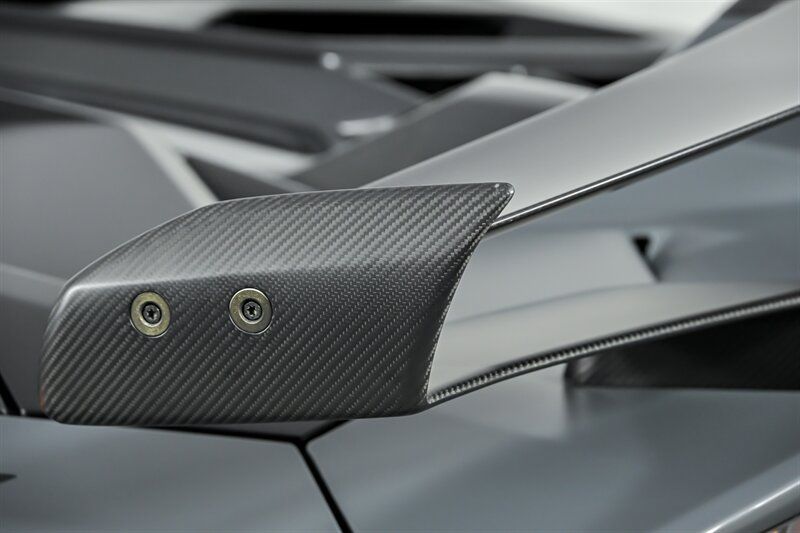 Used 2019 Lamborghini Aventador SVJ AWD/4WD image 11
