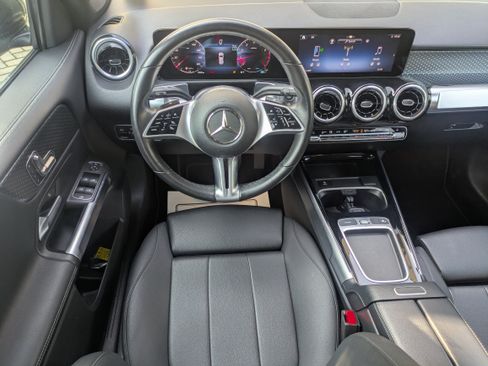 Certified 2025 Mercedes-Benz GLB 250 image 15