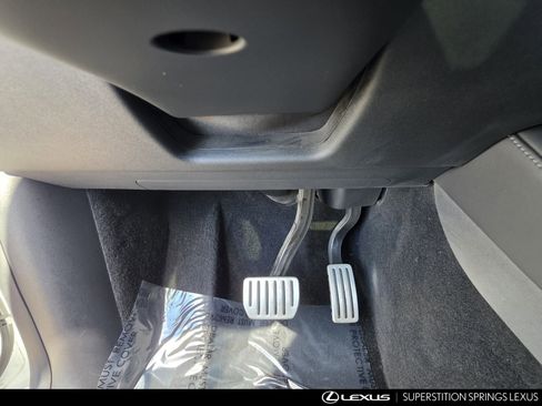 Used 2021 Tesla Model Y Performance image 25