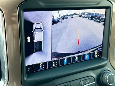 Used 2023 Chevrolet Silverado 2500 High Country w/ Safety Package II AWD/4WD image 14