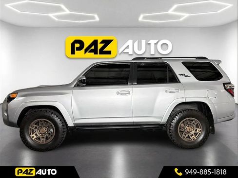 Used 2020 Toyota 4Runner TRD Off-Road AWD/4WD image 2