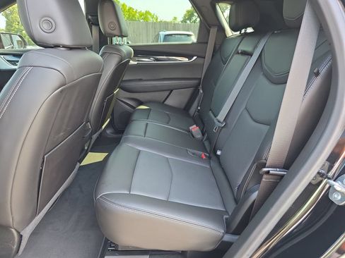 Used 2024 Cadillac XT5 Premium Luxury w/ Technology Package FWD image 11