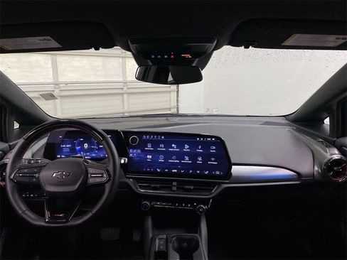 Used 2024 Chevrolet Equinox EV RS image 14