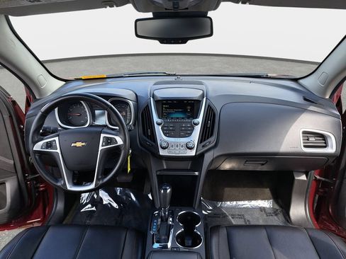 Used 2017 Chevrolet Equinox Premier w/ Enhanced Convenience Package FWD image 9