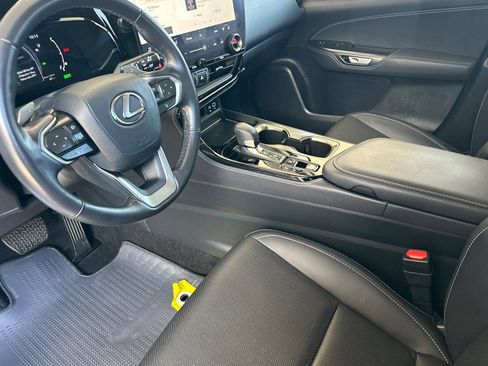 Used 2025 Lexus NX 350h AWD w/ Accessory Package (2T) image 7
