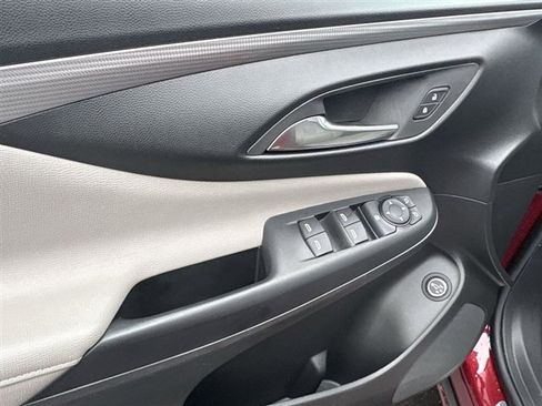 Used 2024 Buick Envista Avenir image 23