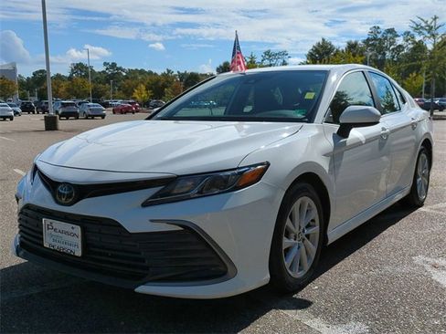 Used 2023 Toyota Camry LE image 8