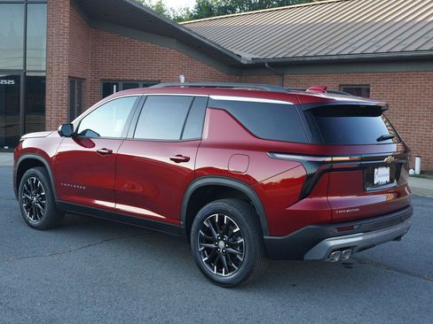 New 2026 Chevrolet Traverse LT w/ Sun and Wheel Package image 6